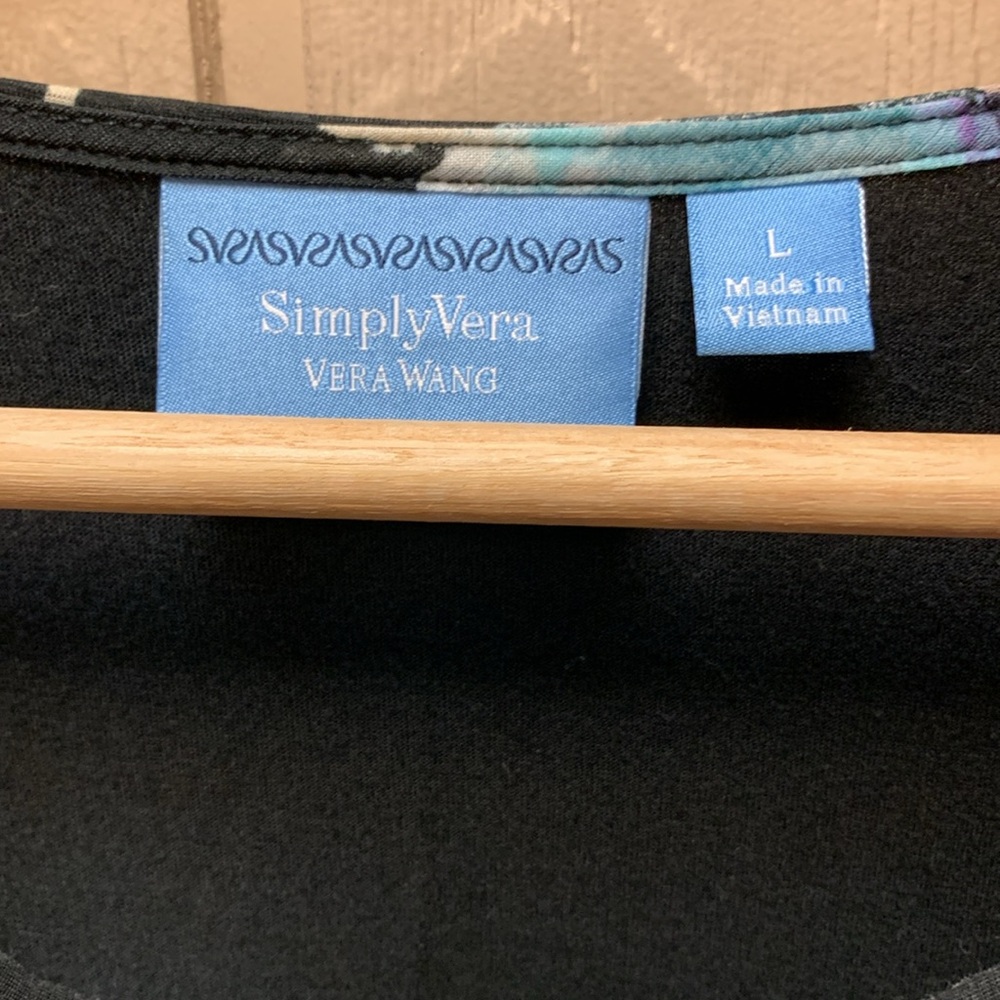 Simply Vera Wang Top - Picture 6 of 10